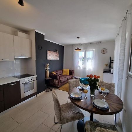 Apartman Marija Biograd Na Moru Bagian luar foto