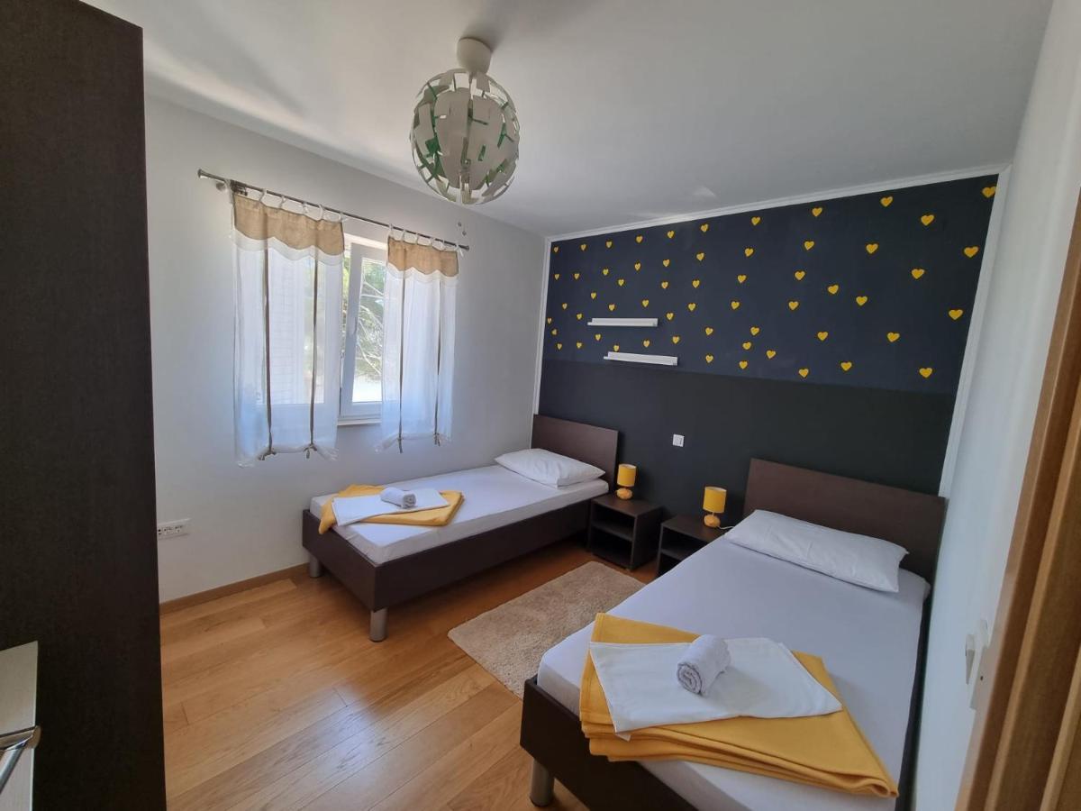 Apartman Marija Biograd Na Moru Bagian luar foto